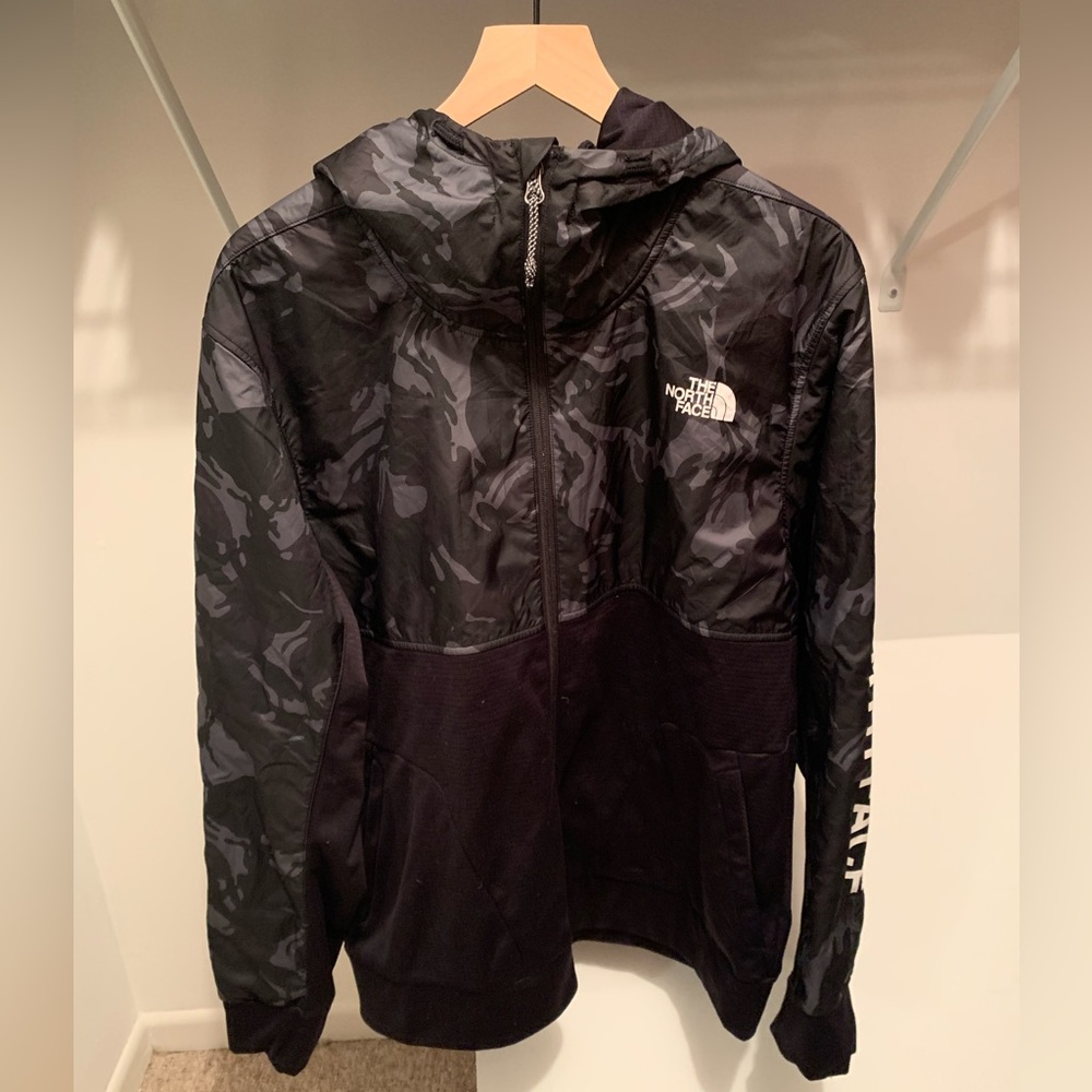 The North Face Black Camo Zip-Up Jacket Size XL